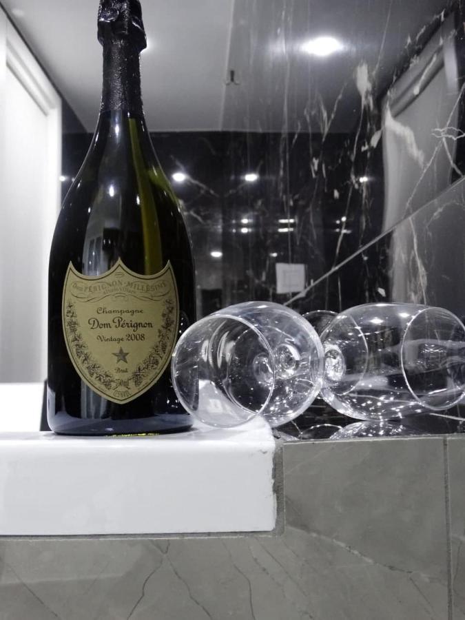 Suite Napoli Sotterranea Con Vasca Idromassaggio Экстерьер фото