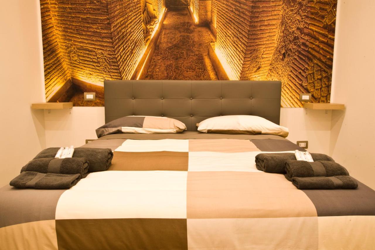 Suite Napoli Sotterranea Con Vasca Idromassaggio Экстерьер фото